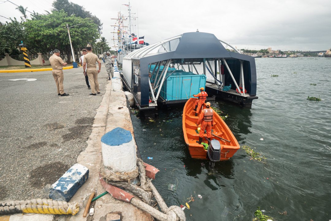 Permanent garbage collector in Kingston Harbour, Jamaica Dutch Water Sector